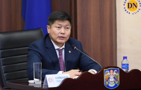 Х.Нямбаатар: Үндсэн хуульд “Монгол Улсын нийслэл нь Улаанбаатар хот” гэж заасан байгаа. Энэ өөрчлөгдөхгүй