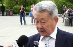 Д.Рэгдэл: "Г.Занданшатар Ерөнхий сайд болбол ард түмний талын хүн байгаасай"