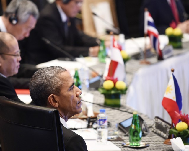 АНУ-АСЕАН уулзалт: БНХАУ-ын тэнгисийн ноёрхолтой тэмцэх нь