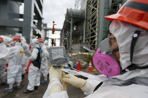 Фукушимагийн цацраг идэвхт бодисыг тогтоох сүүлчийн арга: ‘Мөсөн Хана’