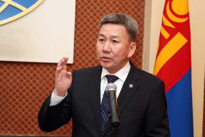 Л.Болд: Парламентын сөрөг хүчин нь сэтгүүлчид та нар