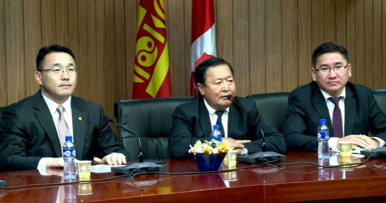 Монгол Ардын Намын Удирдах зөвлөлөөс “Андууд” ахмадын холбооны төлөөлөгчдөд хүндэтгэл үзүүллээ
