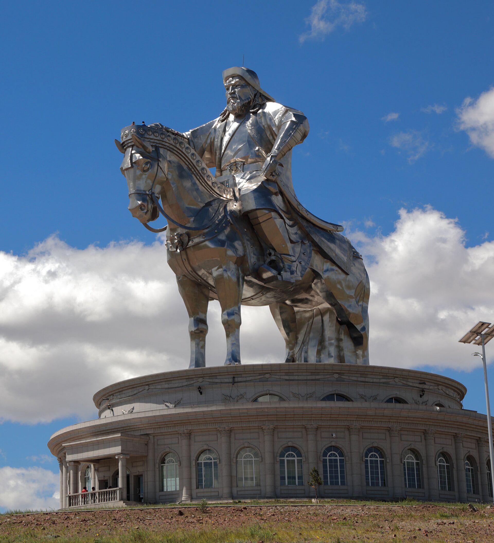 “Чингис хааны ертөнц ба Монгол судлал” цогц арга хэмжээг зохион байгуулна
